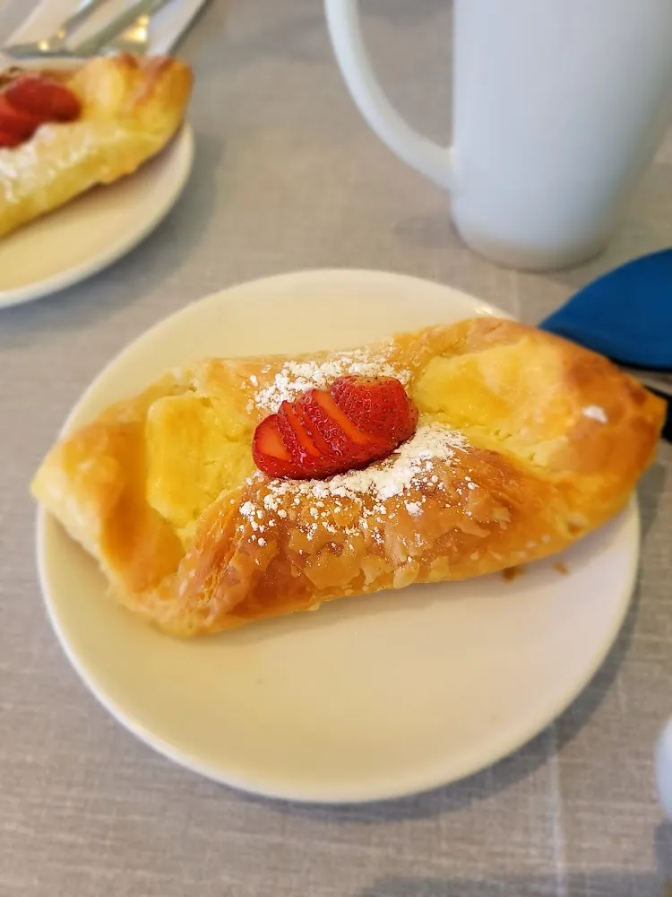 Pastrie with Strawberries